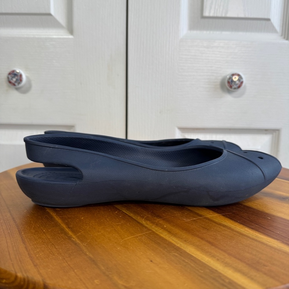 Crocs navy blue peep toe sling back shoes size 11